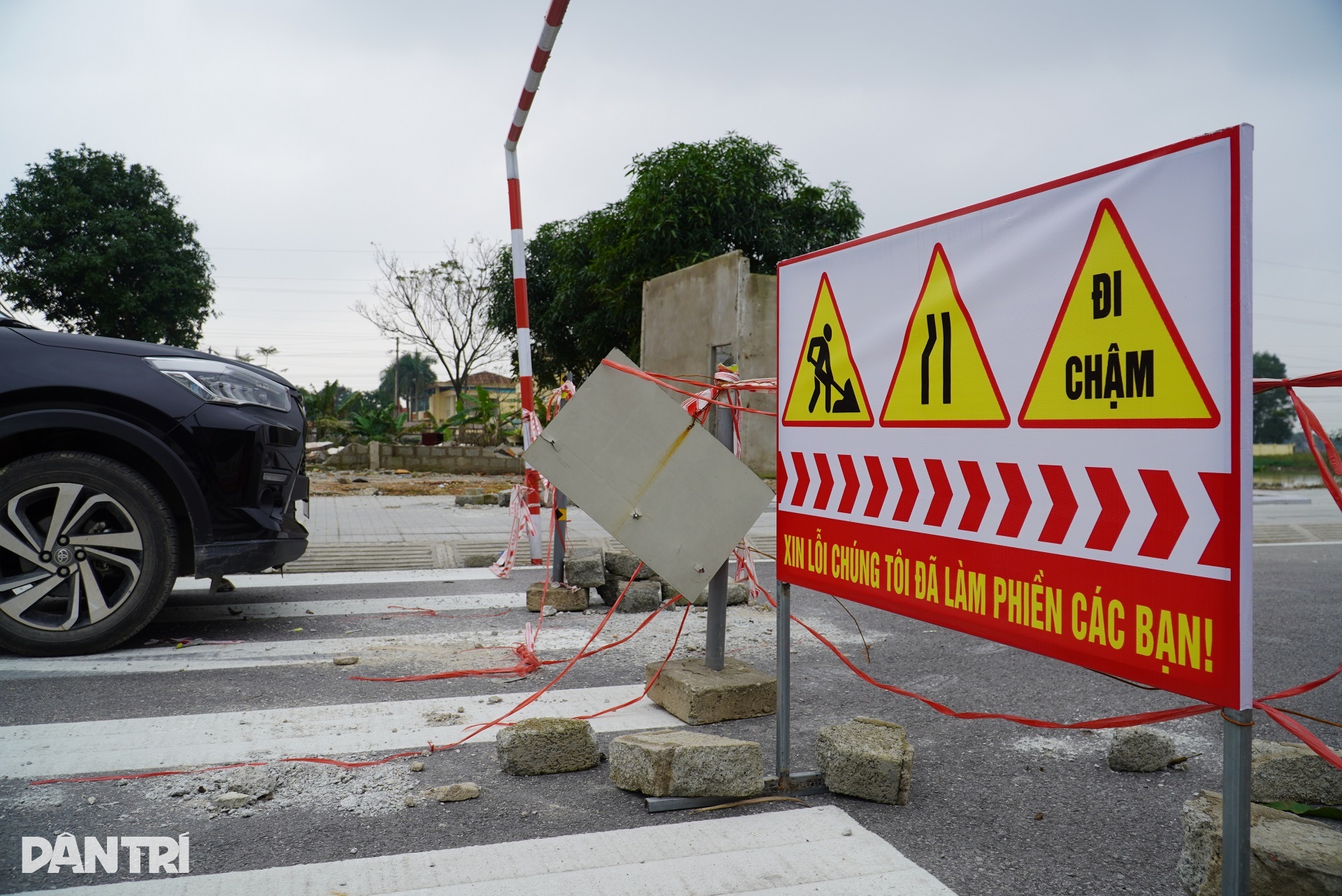 46 tỷ đồng 1km đường vào Văn Miếu: Chưa nghiệm thu đã cào lên làm lại - 5 46 tỷ đồng 1km đường vào Văn Miếu: Chưa nghiệm thu đã cào lên làm lại - 5