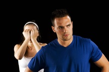 Bạn trai bẻ lái, đòi chia tay vì lý do "ai nghe xong cũng tức"