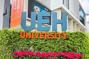 Đại học Kinh tế TPHCM công bố điểm chuẩn năm 2025