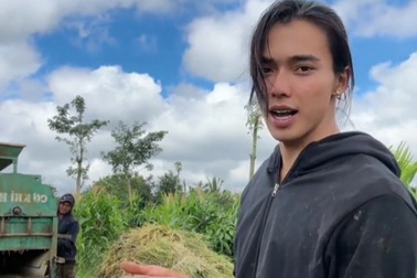 Về quê làm rẫy, anh nông dân đẹp trai cao 1m82 ở Tây Nguyên bỗng nổi tiếng