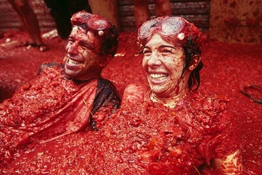 Tây Ban Nha "khủng hoảng" nợ, lễ hội cà chua phải thu phí