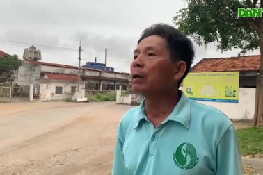 Người dân bức xúc tố nhà máy bột cá gây ô nhiễm môi trường