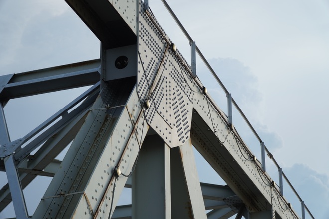 Hà Nội: Nhìn từ trên cao cây cầu huyết mạch đang được kiến nghị sửa chữa - 8 Hà Nội: Nhìn từ trên cao cây cầu huyết mạch đang được kiến nghị sửa chữa - 8