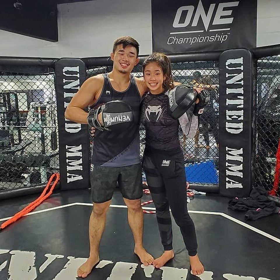 Con nhà nòi, nữ võ sĩ 16 tuổi chào sàn ONE Championship - 2 Con nhà nòi, nữ võ sĩ 16 tuổi chào sàn ONE Championship - 2