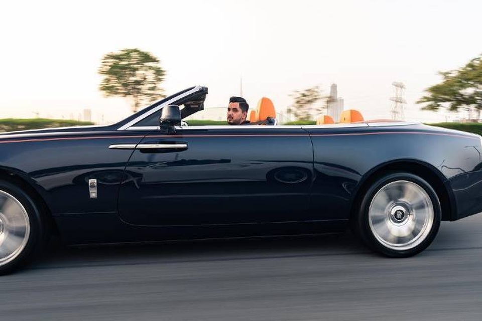 Tỷ phú 29 tuổi sở hữu dàn siêu xe Rolls-Royce biển số VIP - 4 Tỷ phú 29 tuổi sở hữu dàn siêu xe Rolls-Royce biển số VIP - 4