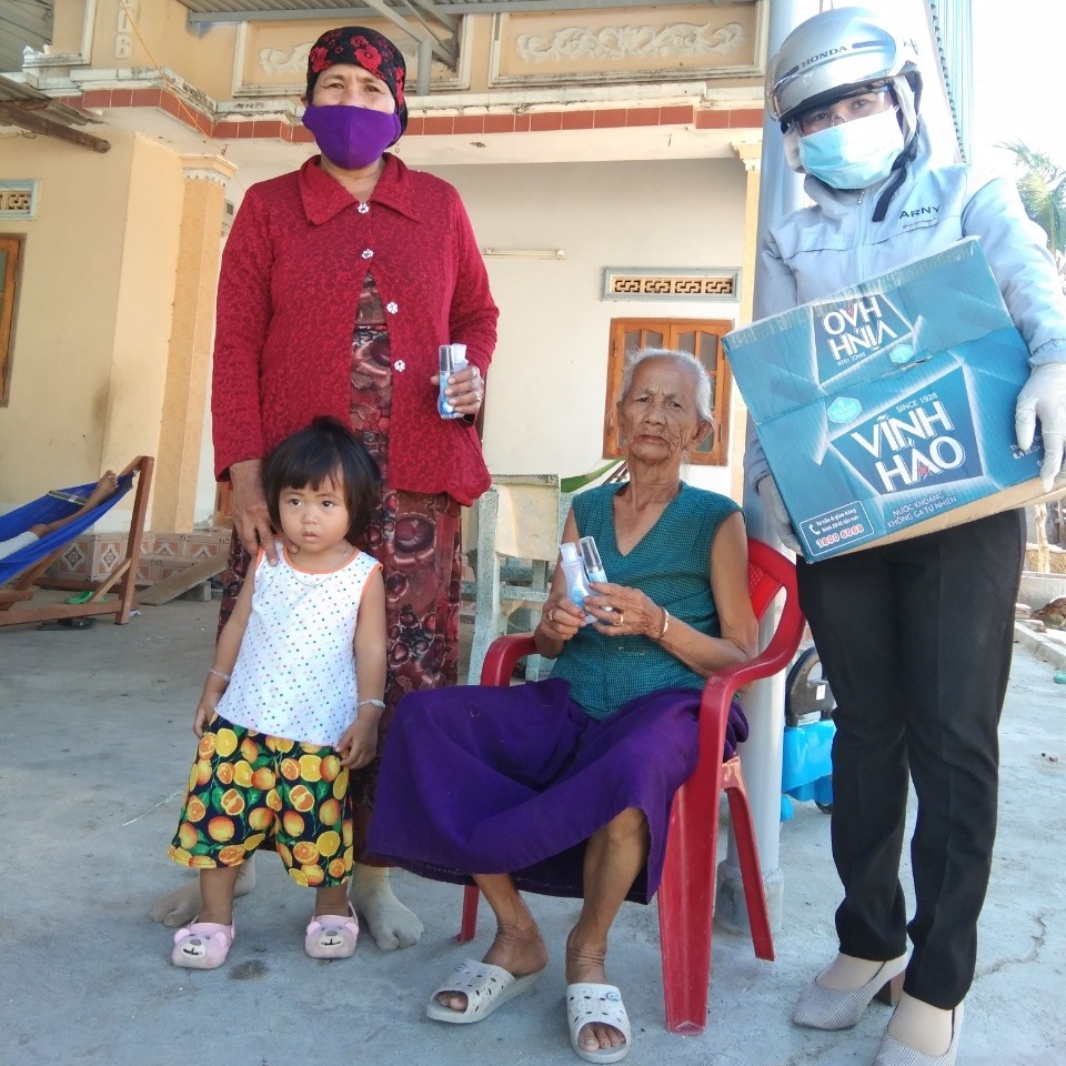Ninh Thuận bác bỏ thông tin người dân thôn cách ly bị đói - 4 Ninh Thuận bác bỏ thông tin người dân thôn cách ly bị đói - 4