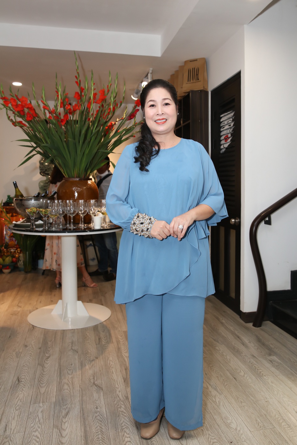 Dàn sao Việt đến chúc mừng Võ Việt Chung nhận Huân chương Lao động - 4 Dàn sao Việt đến chúc mừng Võ Việt Chung nhận Huân chương Lao động - 4