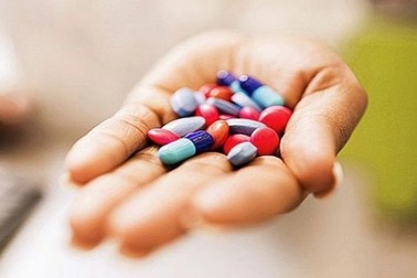 Thuốc và dịch vụ y tế tăng giá mạnh nhất tháng Tết