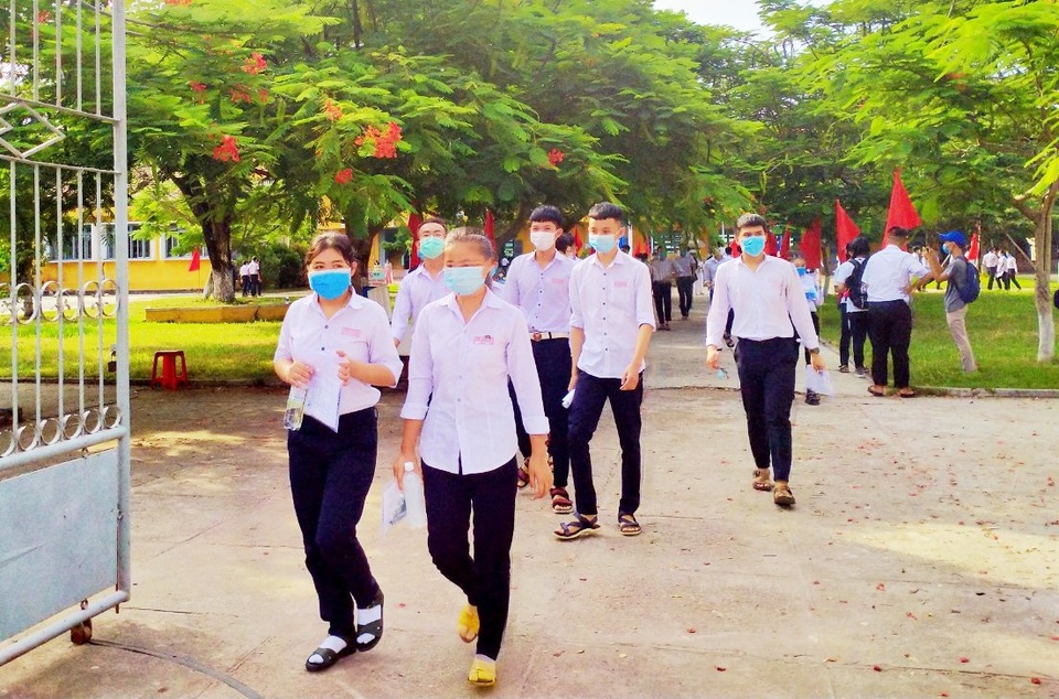 Môn tiếng Anh đề thi tốt nghiệp THPT đợt 2: Ngang tầm với đề đợt 1 - 5 Môn tiếng Anh đề thi tốt nghiệp THPT đợt 2: Ngang tầm với đề đợt 1 - 5