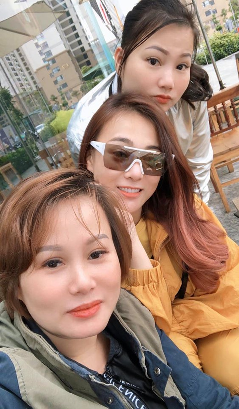 Phương Oanh: “Vừa biết tin tôi có bạn trai, bố mẹ đã tính chuyện đám cưới” - 4 Phương Oanh: “Vừa biết tin tôi có bạn trai, bố mẹ đã tính chuyện đám cưới” - 4