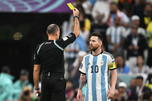 Messi và nhiều cầu thủ Argentina được xóa thẻ sau trận tứ kết với Hà Lan