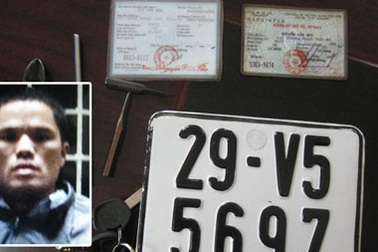 Dán chồng biển giả lên biển thật 