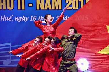 Nhiều tiết mục hát múa đặc sắc chào mừng sinh nhật Bác 