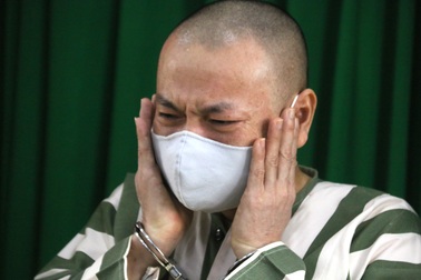 Tử tù Đặng Văn Hiến bật khóc khi được ân giảm xuống chung thân