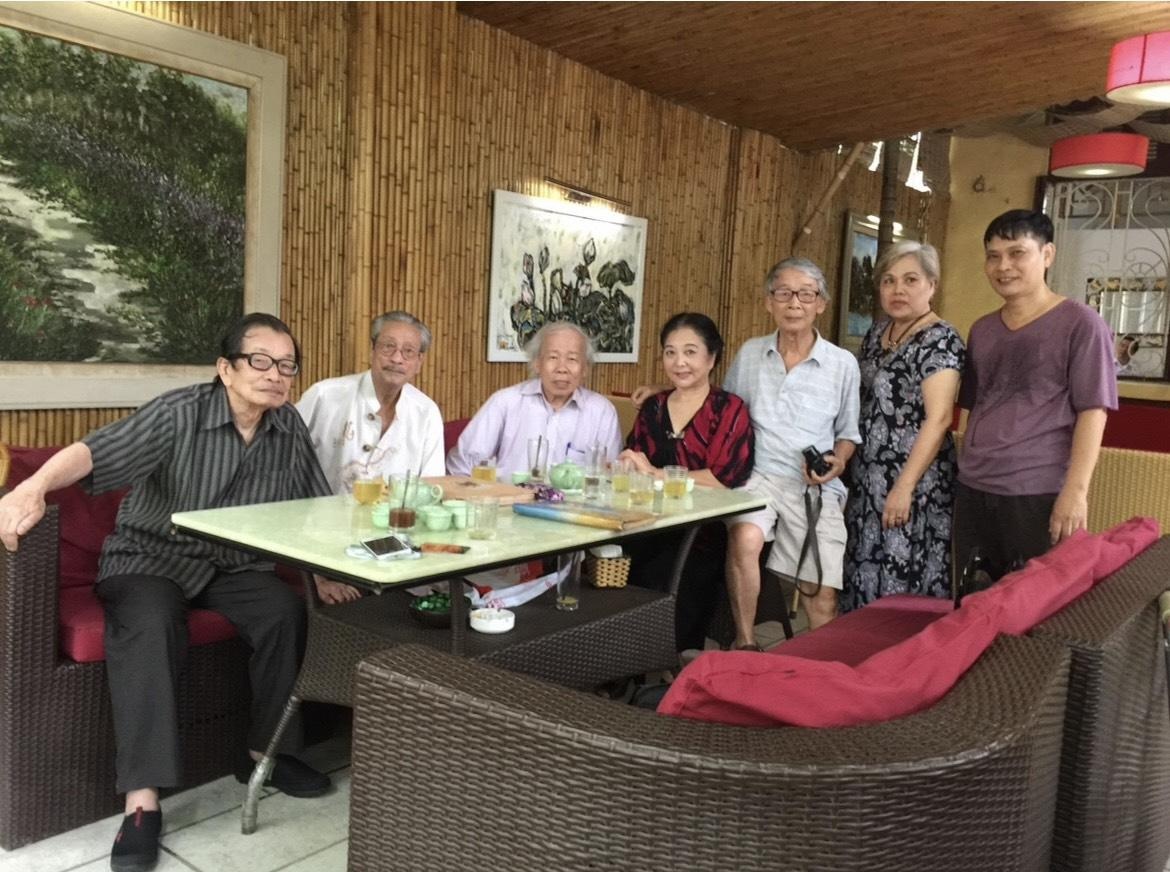 Thanh Loan និង Ha Xuyen សោកស្ដាយចំពោះការស្លាប់របស់ប្រធានកងកំលាំងពិសេស Saigon - 4 Thanh Loan, Hà Xuyên xót xa khi đạo diễn Biệt động Sài Gòn qua đời - 4