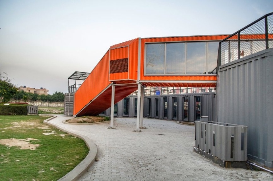 Quán cà phê container độc nhất vô nhị trong khuôn viên trường đại học - 8 Quán cà phê container độc nhất vô nhị trong khuôn viên trường đại học - 8