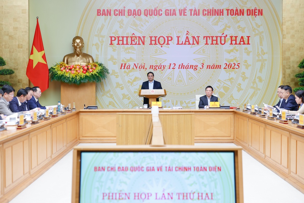 Thủ tướng có chỉ đạo mới về việc chi trả lương hưu, trợ cấp qua ngân hàng - 1 Thủ tướng có chỉ đạo mới về việc chi trả lương hưu, trợ cấp qua ngân hàng - 1