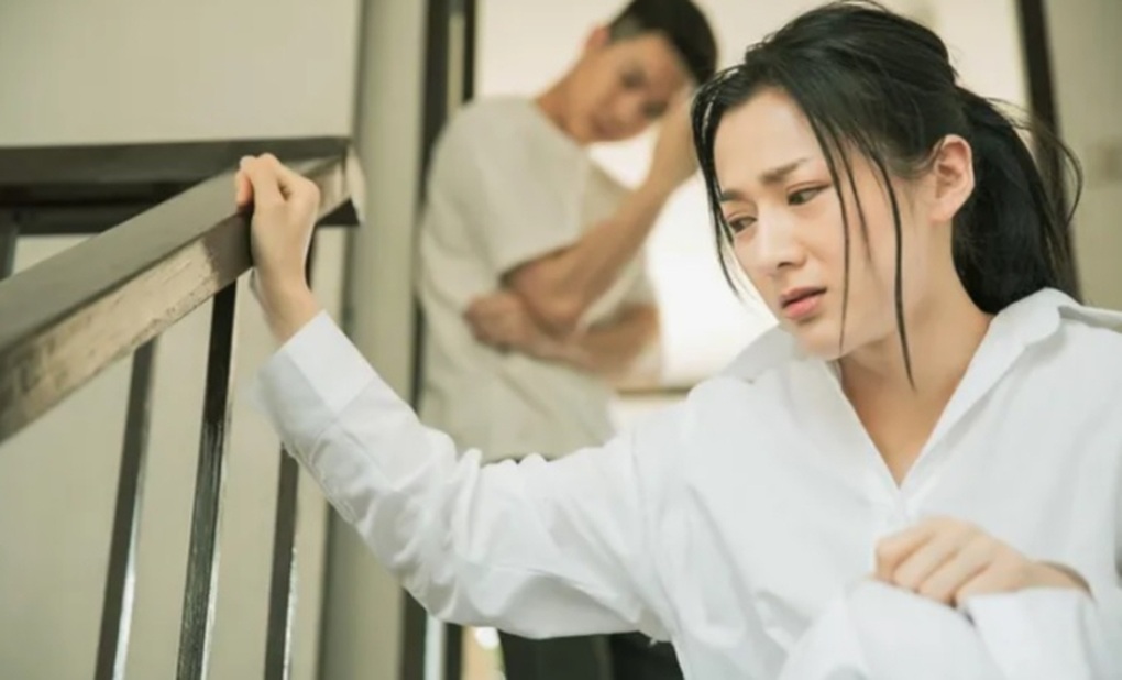Mẹ đi cấp cứu, bạn trai nói một câu khiến tôi chia tay ngay lập tức - 1 Mẹ đi cấp cứu, bạn trai nói một câu khiến tôi chia tay ngay lập tức