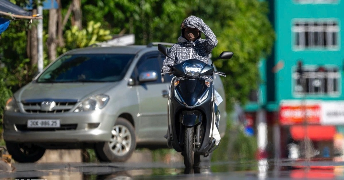 Bắc Bộ ngày nắng nóng, chiều tối có nơi mưa to