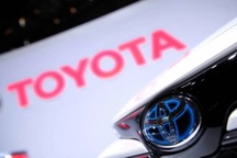 Doanh số giảm nhưng Toyota vẫn lãi kỷ lục