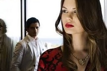 "Rau sạch" ôm bầu đến nhà tố tội, chồng vội cầu cứu vợ... giải nguy