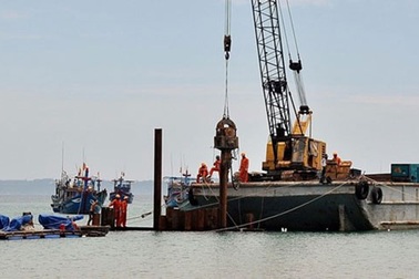 Khẩn trương khai quật, trục vớt tàu cổ đắm ở Dung Quất