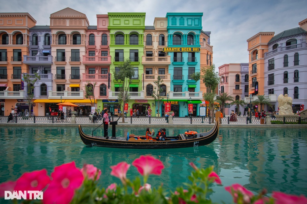 Giới trẻ Hà Nội khám phá vũ trụ giải trí độc nhất miền Bắc - 3 Giới trẻ Hà Nội khám phá vũ trụ giải trí độc nhất miền Bắc - 3