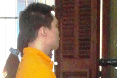 Tăng án tù đối với bị cáo người nước ngoài dùng thẻ giả để lừa đảo