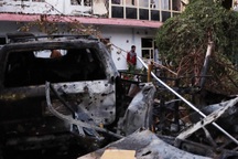 Mỹ không kích xe đánh bom liều chết nhằm vào sân bay Kabul