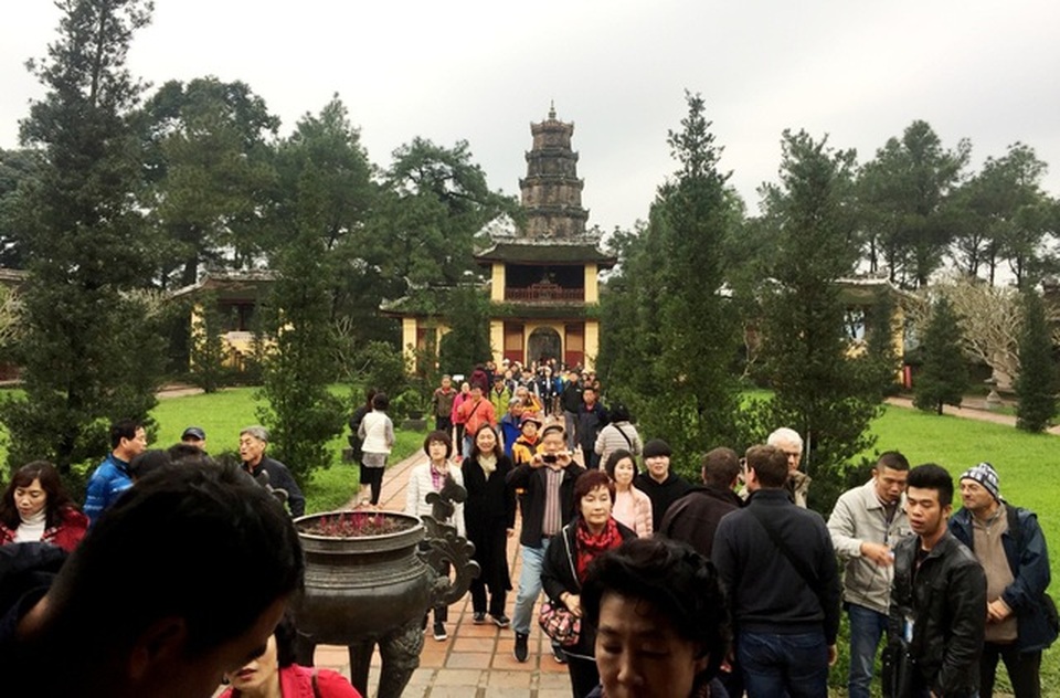 Bệnh nhân Covid-19 thứ 76 đã tham quan nhiều điểm nổi tiếng tại Huế - 1 Bệnh nhân Covid-19 thứ 76 đã tham quan nhiều điểm nổi tiếng tại Huế - 1