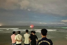 Xuyên đêm tìm kiếm 2 người mất tích khi tắm biển