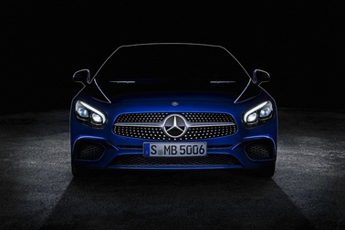 Mercedes-Benz ra mắt SL phiên bản mới