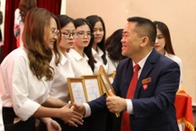 Hơn 95% sinh viên một trường đại học có việc làm trước khi nhận bằng