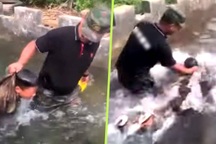 Tranh cãi việc trại hè bắt trẻ bơi khi hai tay bị trói sau lưng