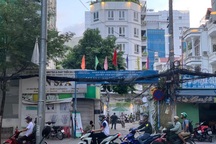 Vụ phó chánh án quận 4 bị tố “bắt cóc trẻ em”: Khám xét ngôi nhà liên quan