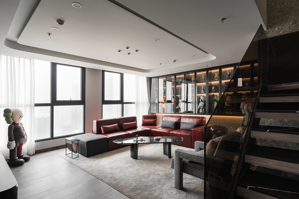 Căn hộ Hà Nội đẹp lạ trưng bày cả bộ sưu tập đồ chơi khủng của gia chủ 9X - 2