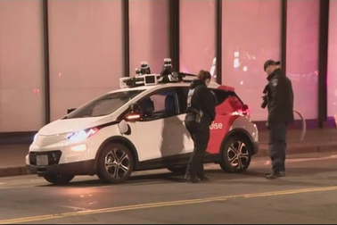 Sự cố cán qua người đi bộ khiến ô tô tự lái càng bị hoài nghi