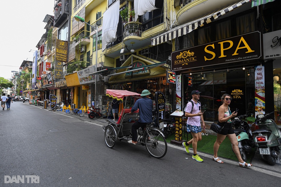 Xây dựng một xã hội văn minh hơn, xin hãy bảo vệ người đi bộ - 2 Xây dựng một xã hội văn minh hơn, xin hãy bảo vệ người đi bộ - 2