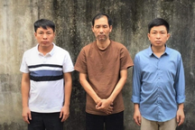 3 đối tượng mang giấy giới thiệu phóng viên giả đi "làm luật"