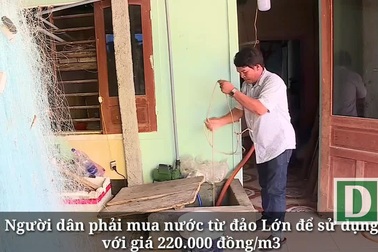 Người dân đảo Bé mua nước với giá 220.000 đồng/m3