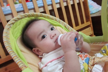 Cân nặng chững, cần đưa trẻ đi khám ngay