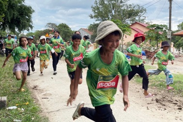 Giải chạy với nhiều điều đặc biệt của trẻ em đồng bào vùng cao