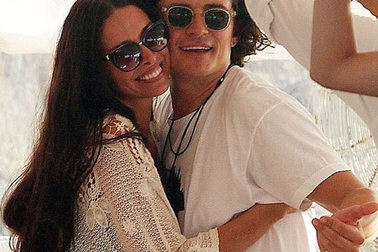 Orlando Bloom thấy việc yêu vợ cũ của bạn thật kỳ dị 