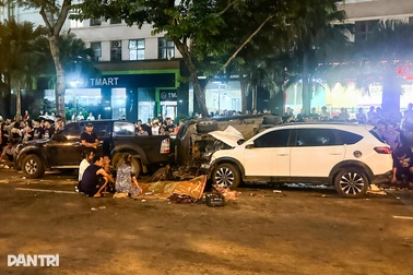 Nhân chứng run rẩy kể giây phút ô tô gây tai nạn liên hoàn ở Dương Nội