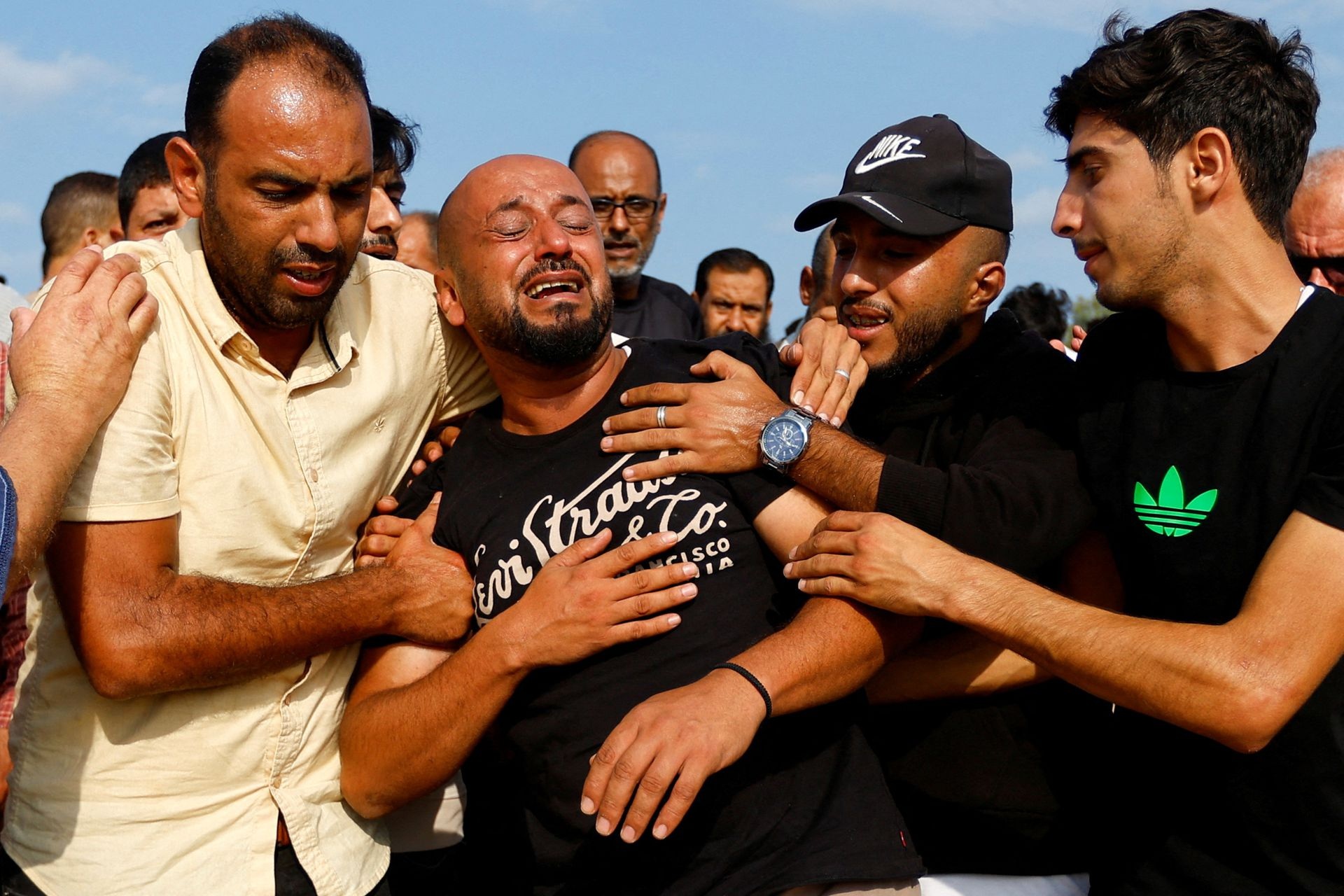 Nỗi thống khổ của dân thường trong xung đột Israel - Hamas - 9 Nỗi thống khổ của dân thường trong xung đột Israel - Hamas - 9