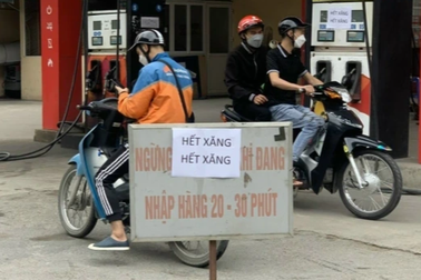 Chủ hệ thống 17 cây xăng, 36 đại lý ở TPHCM bất ngờ... xin nghỉ bán