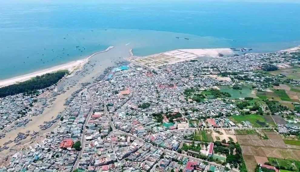 Lộ diện tuyến đường biển đẹp và lớn hàng đầu Việt Nam - 2 Lộ diện tuyến đường biển đẹp và lớn hàng đầu Việt Nam - 2