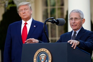 Nhà Trắng ngăn chuyên gia hàng đầu điều trần về Covid-19