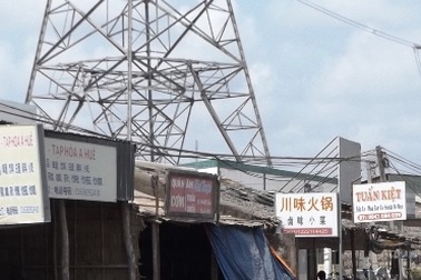 Lo ngại “phố Trung Quốc” tại Nhà máy nhiệt điện Duyên Hải