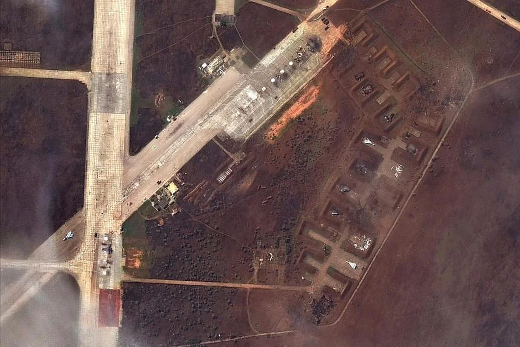 Nga khai hỏa tên lửa phòng không, đánh chặn UAV của Ukraine gần Crimea - 1 Nga khai hỏa tên lửa phòng không, đánh chặn UAV của Ukraine gần Crimea - 1